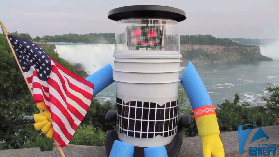 hitchBOT 暫時不能完成美國之旅