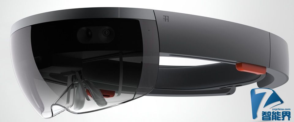 HoloLens 將在明年供開發者和企業率先享用